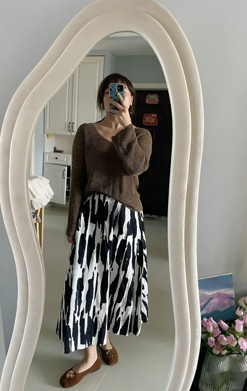 Liora | Abstract Midi Skirt