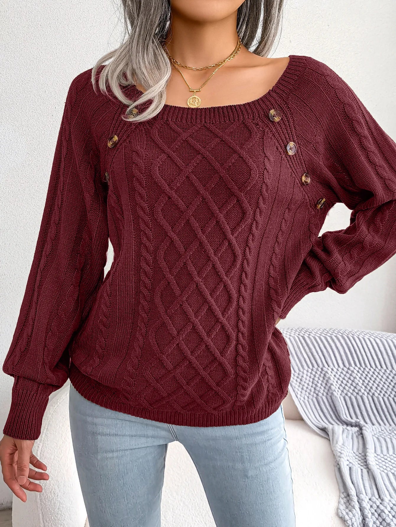 Aria | Elegant cable knit sweater
