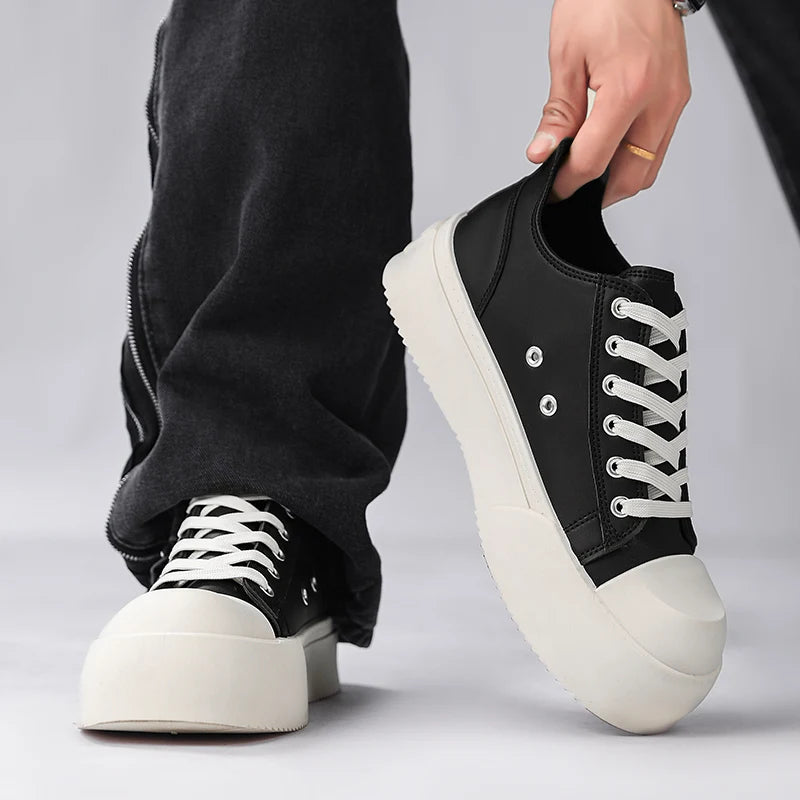 Nero Low-Top Sneakers